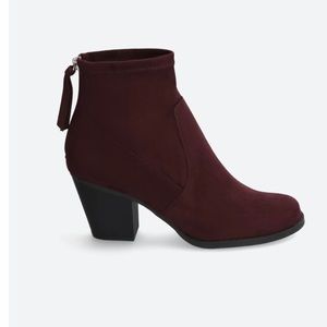 NEW! WOMEN’S DV8 JONAH STRETCH BOOTIE - BURGUNDY - Size 7.5